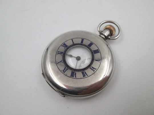 Reloj bolsillo media saboneta Dennison. Plata de ley. Pequeño segundero. 1890. Inglaterra