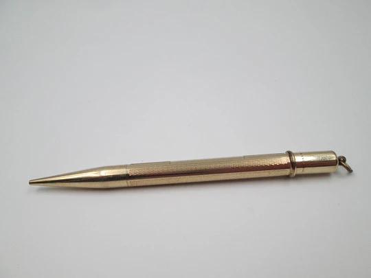 Rolled gold propelling pencil. Twist mechanism. Guilloche motif. United Kingdom