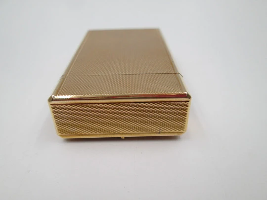 S.T. Dupont gas lighter. 20 microns gold plated. Box & warranty. France. 1990's