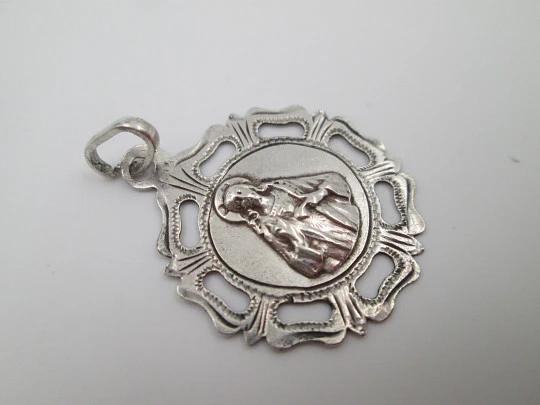 Sacred Heart of Jesus openwork medal. Sterling silver. Handle and ring. Spain. 1950's