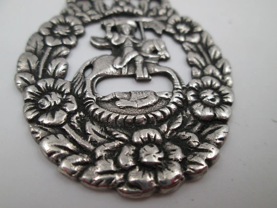 Saint James Moor-slayer openwork medal. Sterling silver. Floral edge. Spain. 19th century