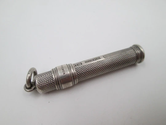 Sampson Mordan extendable pencil. Sterling silver. United Kingdom. Guilloche pattern