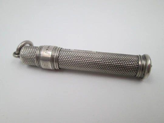 Sampson Mordan extendable pencil. Sterling silver. United Kingdom. Guilloche pattern