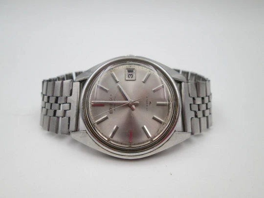 Seiko men's watch. Stainless steel. Automatic. Grey dial. Calendar. Bracelet. Japan. 1970's