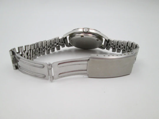 Seiko men's watch. Stainless steel. Automatic. Grey dial. Calendar. Bracelet. Japan. 1970's