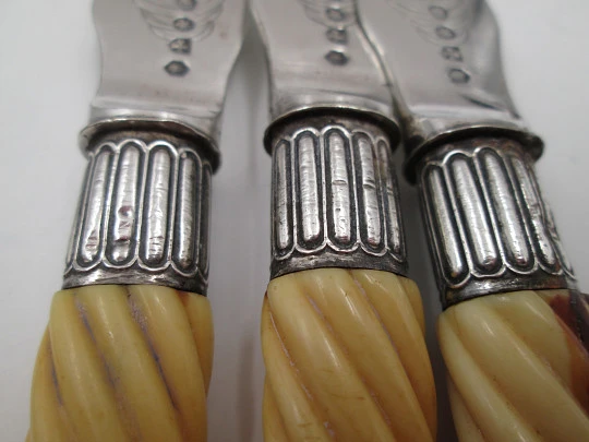 Set of six openwork fish knives. Cod swimming in water spiral. Silver plated. England. 1900's