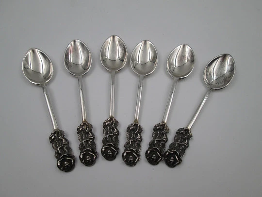 Six ornate coffee spoon set. 925 sterling silver. Roses with leaves on top. Spain. 1990's