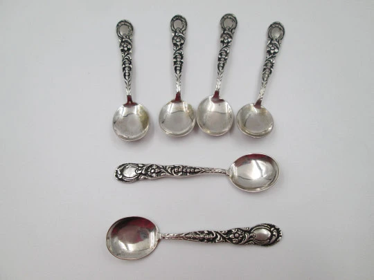 Six ornate coffee spoon set. Sterling silver. Floral and plants motifs. Europe. 1960's