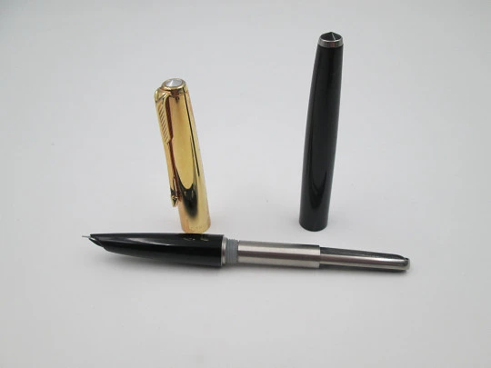 Soffer 31 fountain pen. Gold plated cap and black plastic barrel. Aerometric filler. 1960's