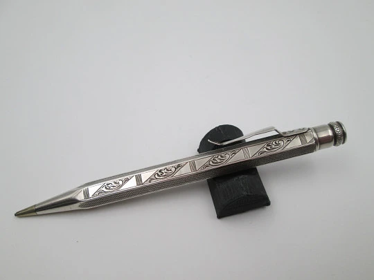 Sterling silver ornate mechanical pencil. Guilloche and scrolls. Twist system. Europe