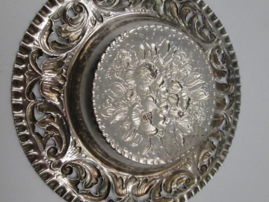 Sterling silver salver. Flowers and scrolls. 1970's. Openwork edge