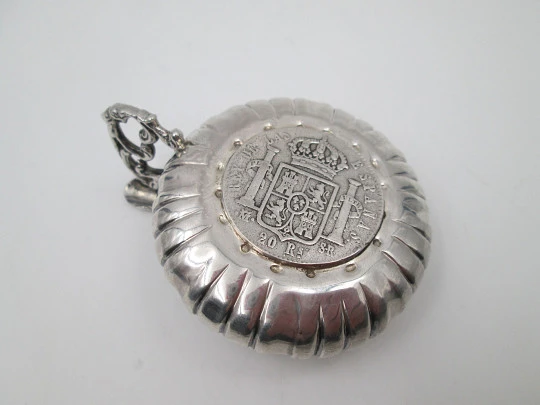 Sterling silver tastevin wine taster. Ferdinand VII coin. Openwork handle & thumb rest. 1970's