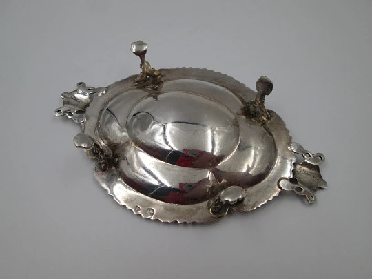 Table almond dish. Sterling silver. Fauns and vegetable motifs. Four legs. Spain. 1970's