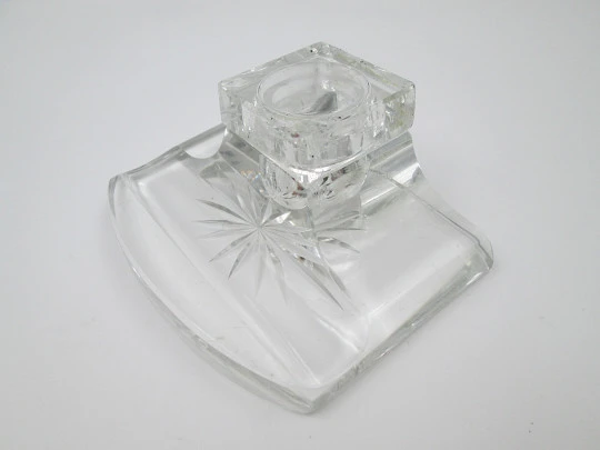 Tintero de escritorio / despacho. Cristal tallado a la rueda. Tapa y portaplumas. 1960