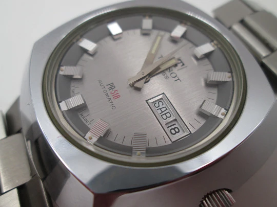 Tissot PR-518. Self-winding. Tungsten and stainless steel. Calendar. Swiss. 1972