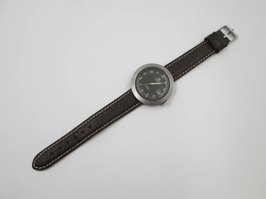 Tissot Sideral. Fiberglass and brushed steel. Black dial. Automatic. Calendar. 1970's