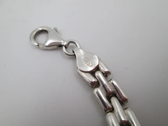 Unisex articulated bracelet. 925 sterling silver. Fretwork design. Carabiner clasp. 1990's