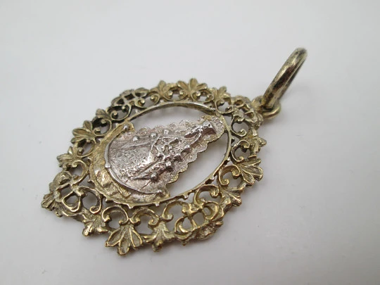 Virgin of Hope openwork medal. Sterling silver & vermeil. Vegetable edge. Ring. 1960's