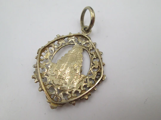 Virgin of Hope openwork medal. Sterling silver & vermeil. Vegetable edge. Ring. 1960's