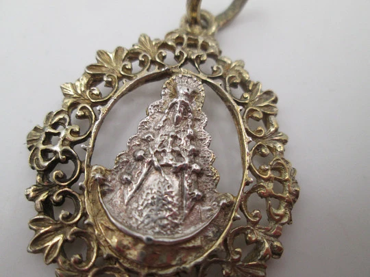 Virgin of Hope openwork medal. Sterling silver & vermeil. Vegetable edge. Ring. 1960's