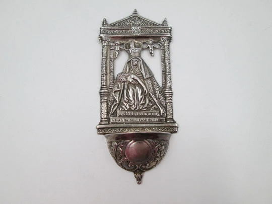 Virgin of the Way (León) holy water font. Sterling silver. Ring on back. Spain. 1950's