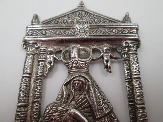 Virgin of the Way (León) holy water font. Sterling silver. Ring on back. Spain. 1950's