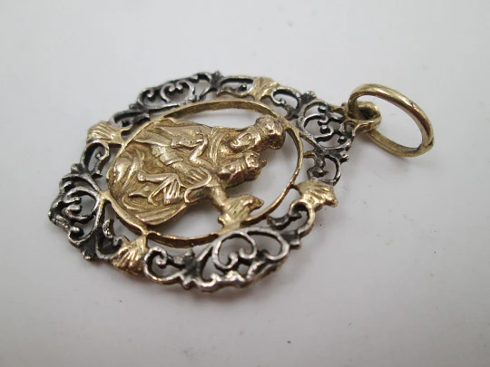 Virgin with child openwork medal. Sterling silver & vermeil. Vegetable edge. Ring. 1970's