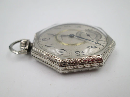 Waltham open-face art deco pocket watch. 14k white gold. Stem-wind. United States. 1920's