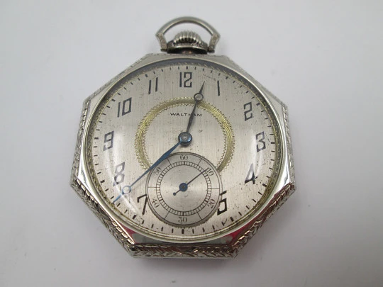 Waltham open-face art deco pocket watch. 14k white gold. Stem-wind. United States. 1920's