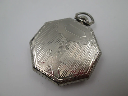 Waltham open-face art deco pocket watch. 14k white gold. Stem-wind. United States. 1920's