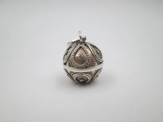 Women's bell sphere pendant. Sterling silver. Geometric motifs. Ring on top. Europe. 1980's