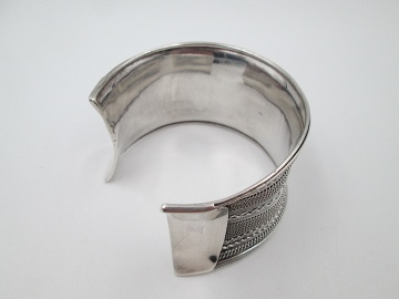 womens bracelet sterling silver geometric engravings 1990s