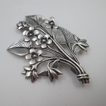 Brooch silver. Sterling silver branch brooch long piece. Branch hotsell pin. Silver leaf brooch. Nature inspired brooch. Botanical jewelry gift mom