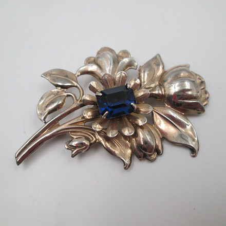 Silver and Light good Blue Flora Beaded Brooch Pin