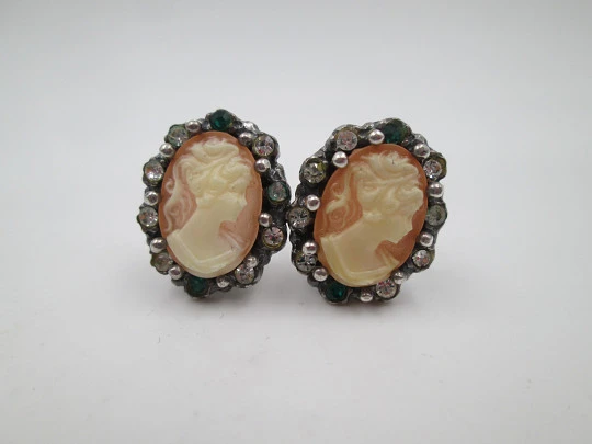 Women's cameo earrings. Sterling silver. White and green stones. French clasp. 1980's