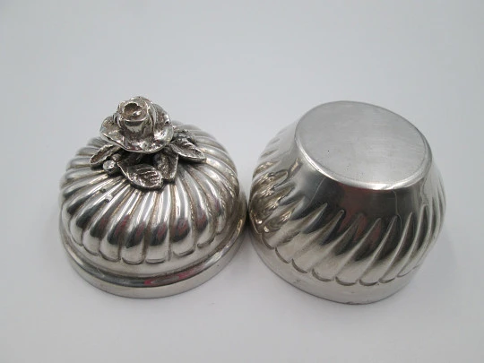 Women's dressing table box. Sterling silver. Ribbed motifs and rose on top. Europe. 1960's