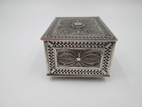 Women's filigree jewelry box. 925 sterling silver. Vegetable motifs. Spain. 1970's