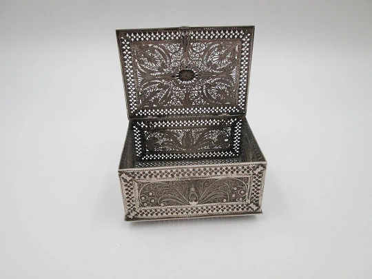 Women's filigree jewelry box. 925 sterling silver. Vegetable motifs. Spain. 1970's