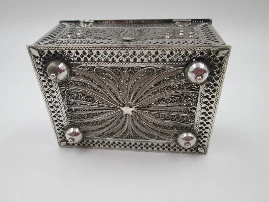 Women's filigree jewelry box. 925 sterling silver. Vegetable motifs. Spain. 1970's