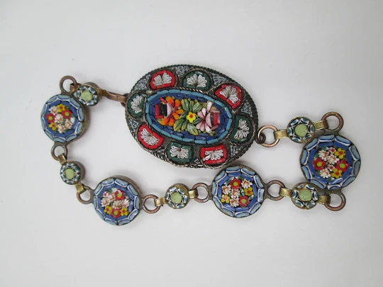 Women's micromosaic bracelet. Colored stones and golden metal. Italy. 1960's