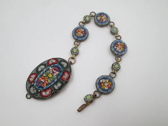 Women's micromosaic bracelet. Colored stones and golden metal. Italy. 1960's