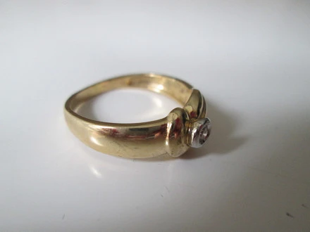 Wert 1990,- Schöner Damen Ring 18 Karat Gold hot Emaille pdddd 20664