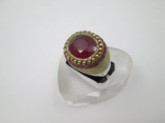 Women's ring. 925 sterling silver and rolled gold. Rubies and rubellite. Spain. 1980's