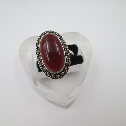 Vintage Art Deco popular Carnelian & Marcasite Ring Size 5 Sterling Silver Oval Navette