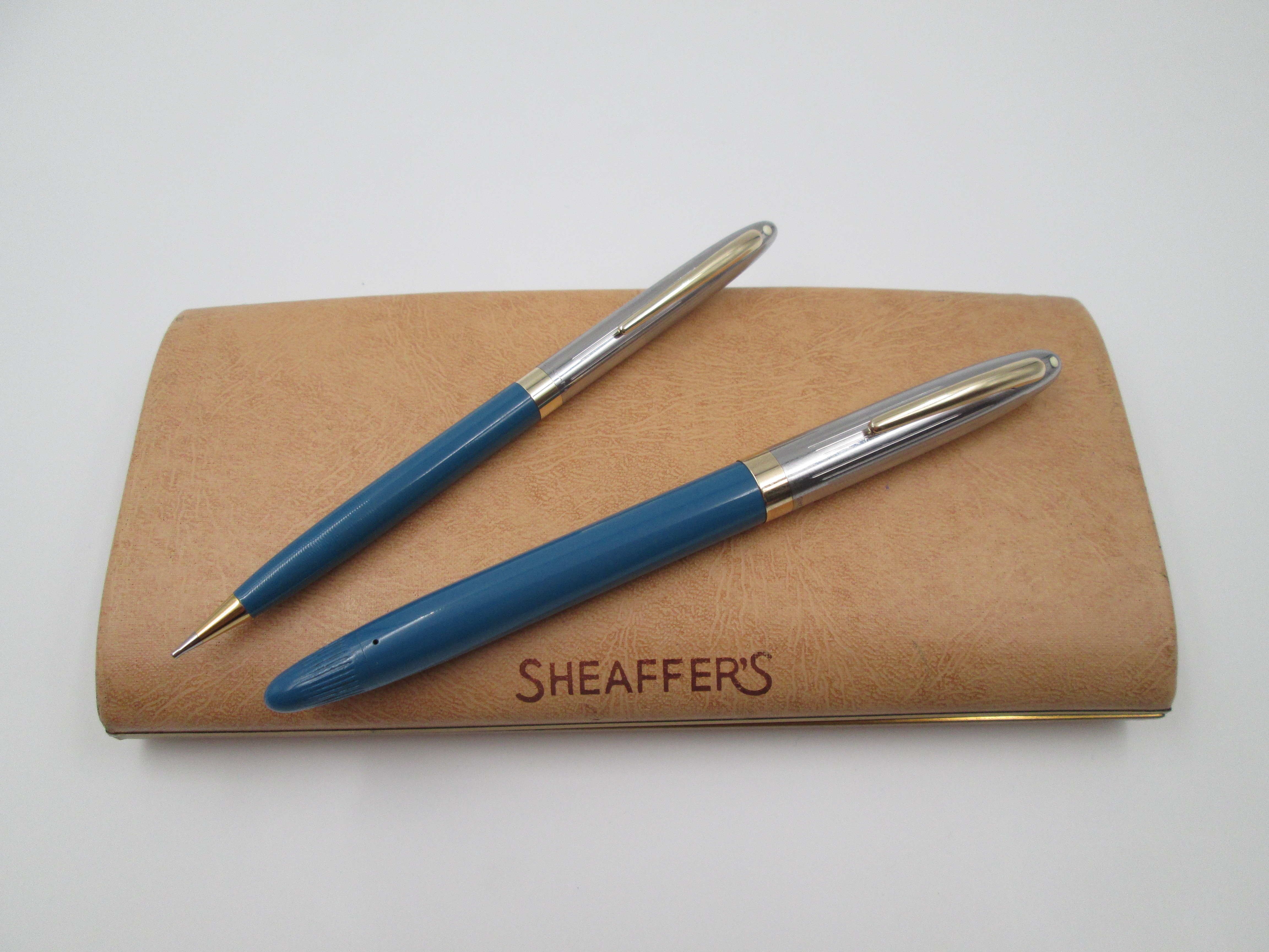 Vintage Sheaffer's Fountain Pen & Pencil  Sheaffer fountain pen, Fountain  pen ink, Pen